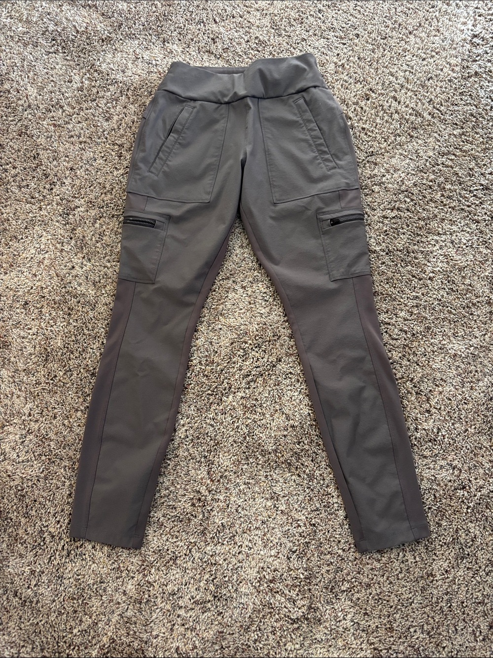Athleta Headlands Hybrid High Rise Cargo Tight Taupe Hiking Trail -4